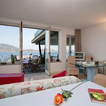 Sleeps 4 Pool Meina
